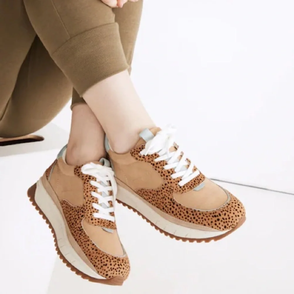 Madewell MWL Women's Tan and Blue Sneakers with Leopard Print Detail - Picture 4 of 4